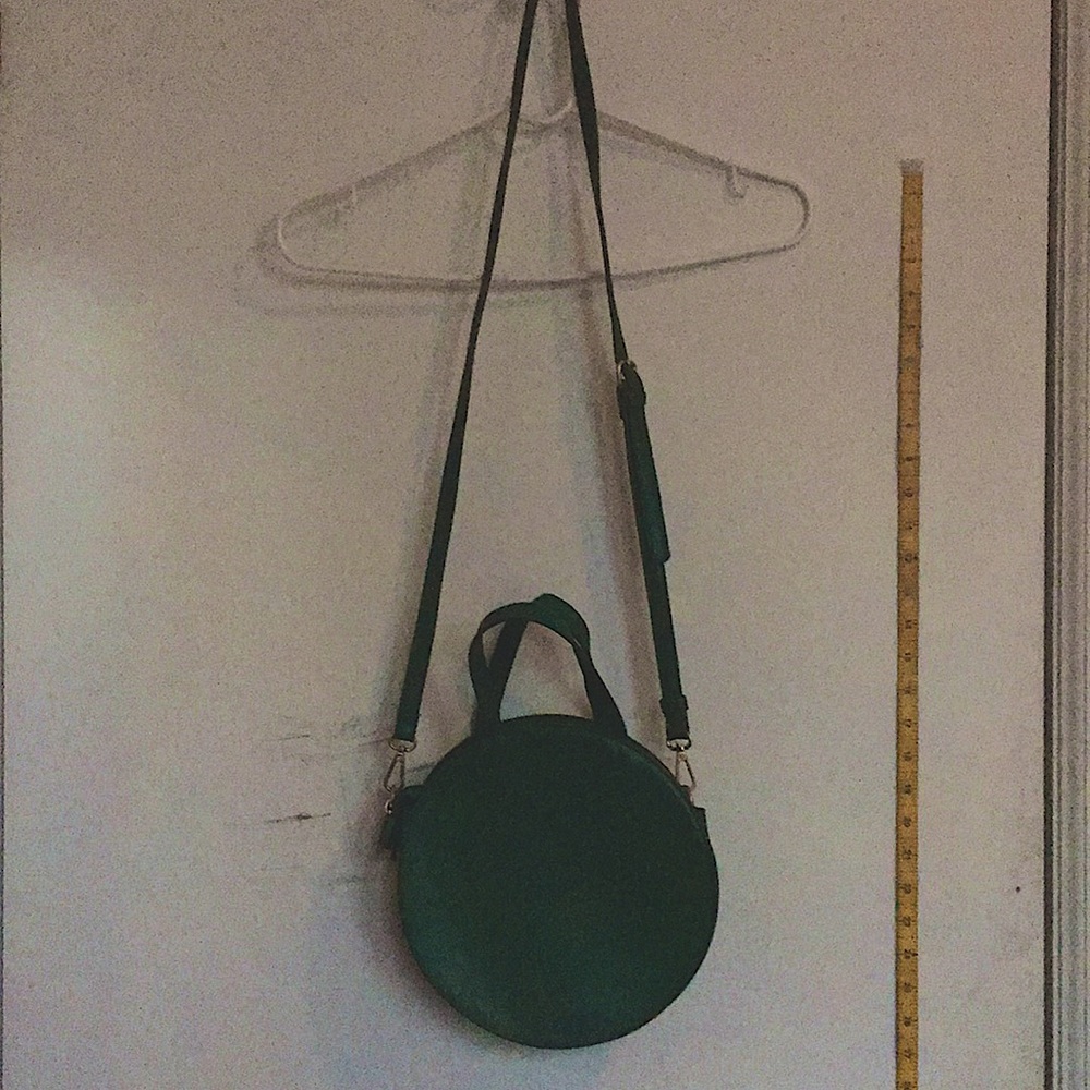 Kelly green geometric purse